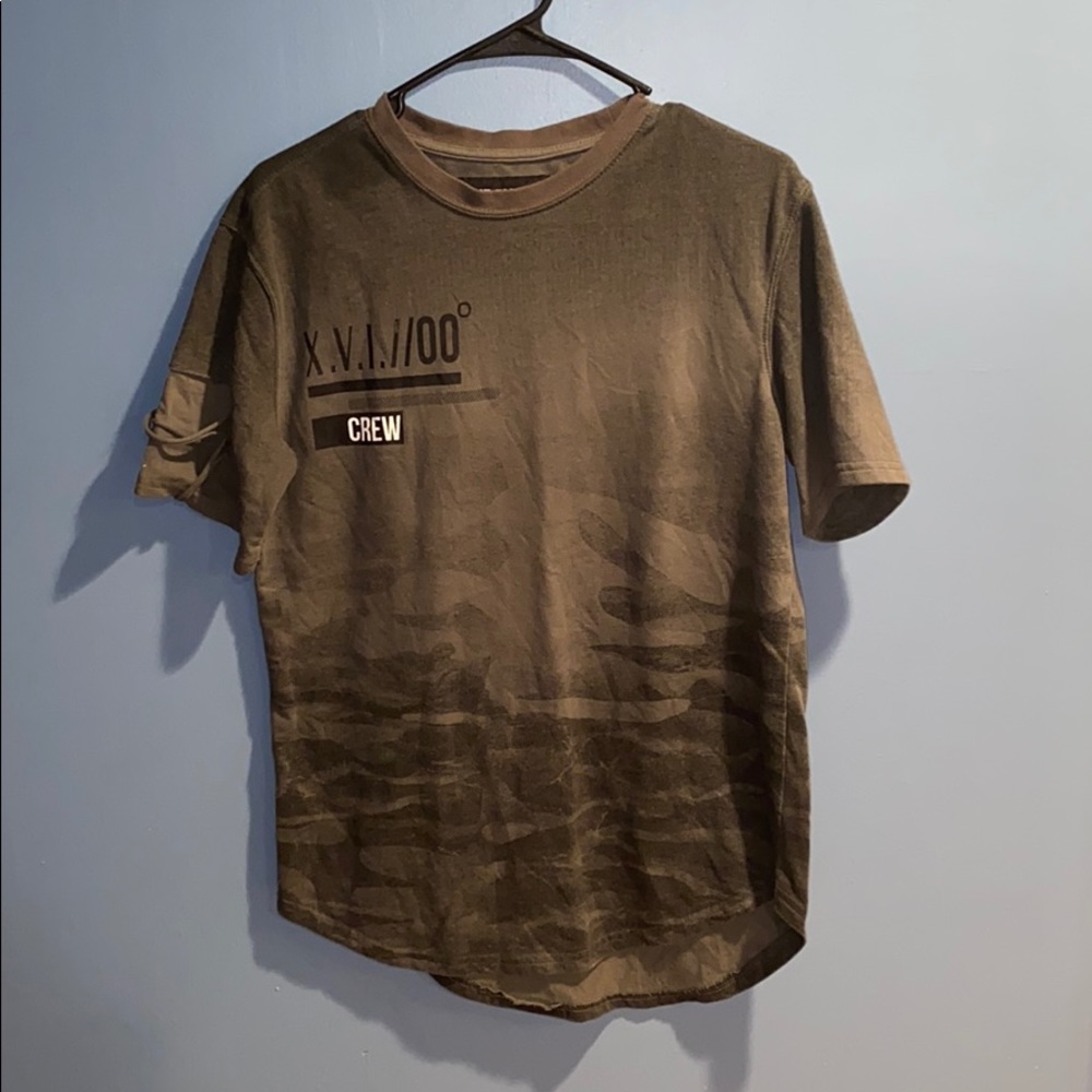 Short sleeve tee